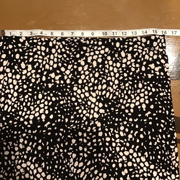 H&M Stretch Micro Mini Skirt Size Medium - Picture 8 of 8